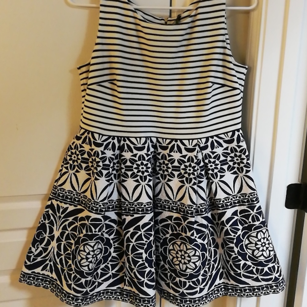 Taylor a-line sleeveless dress